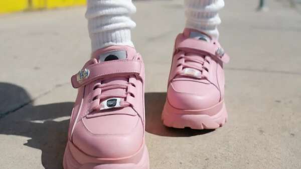 Street Fashion Jump