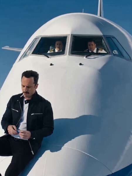 Windy Boeing Scene