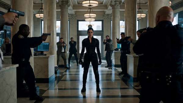 Cinematic Bank Heist Battle