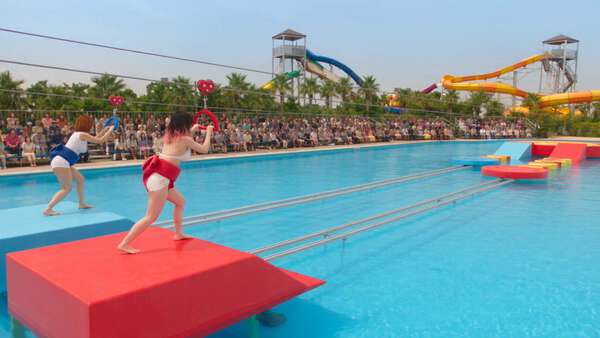 Japanese Water Game Show Sumo
