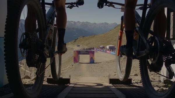Olympic MTB Final Sprint — Female Edges Male by Inches