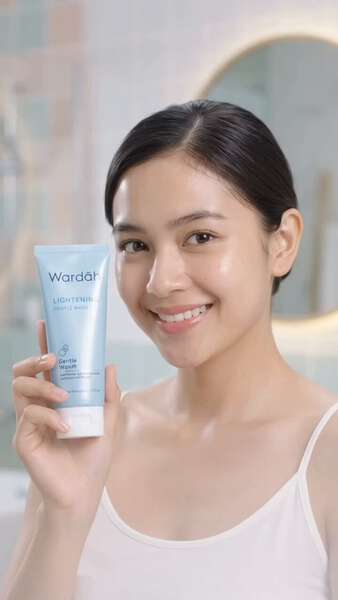 Wardah Lightening Skincare Commercial