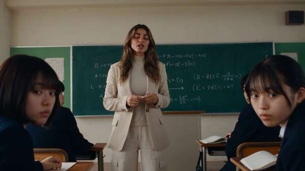 Teacher Fights Zombies At School