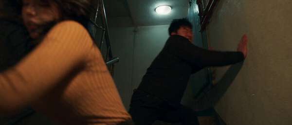 So-Yeon Fights 5 Men in a Stairwell