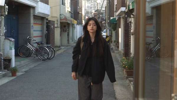 A Morning Walk Down an Older Seoul Street