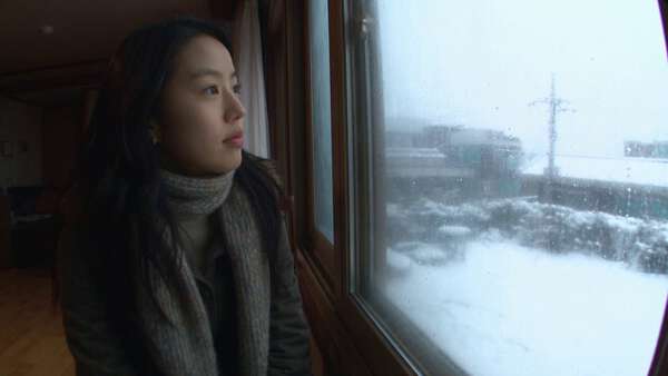 Seoul's First Snow, Filmed on an Early-2000s DV