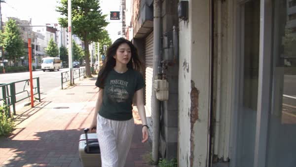 Checking Into a 2003 Tokyo Hotel