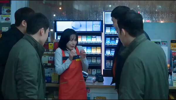 Rainy Night Fight In A Convenience Store